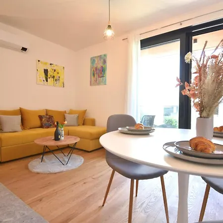 Luxe Central With Private Parking**** Appartamento